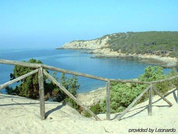 Hotel Le Palme SantʼAnna Arresi Exterior foto